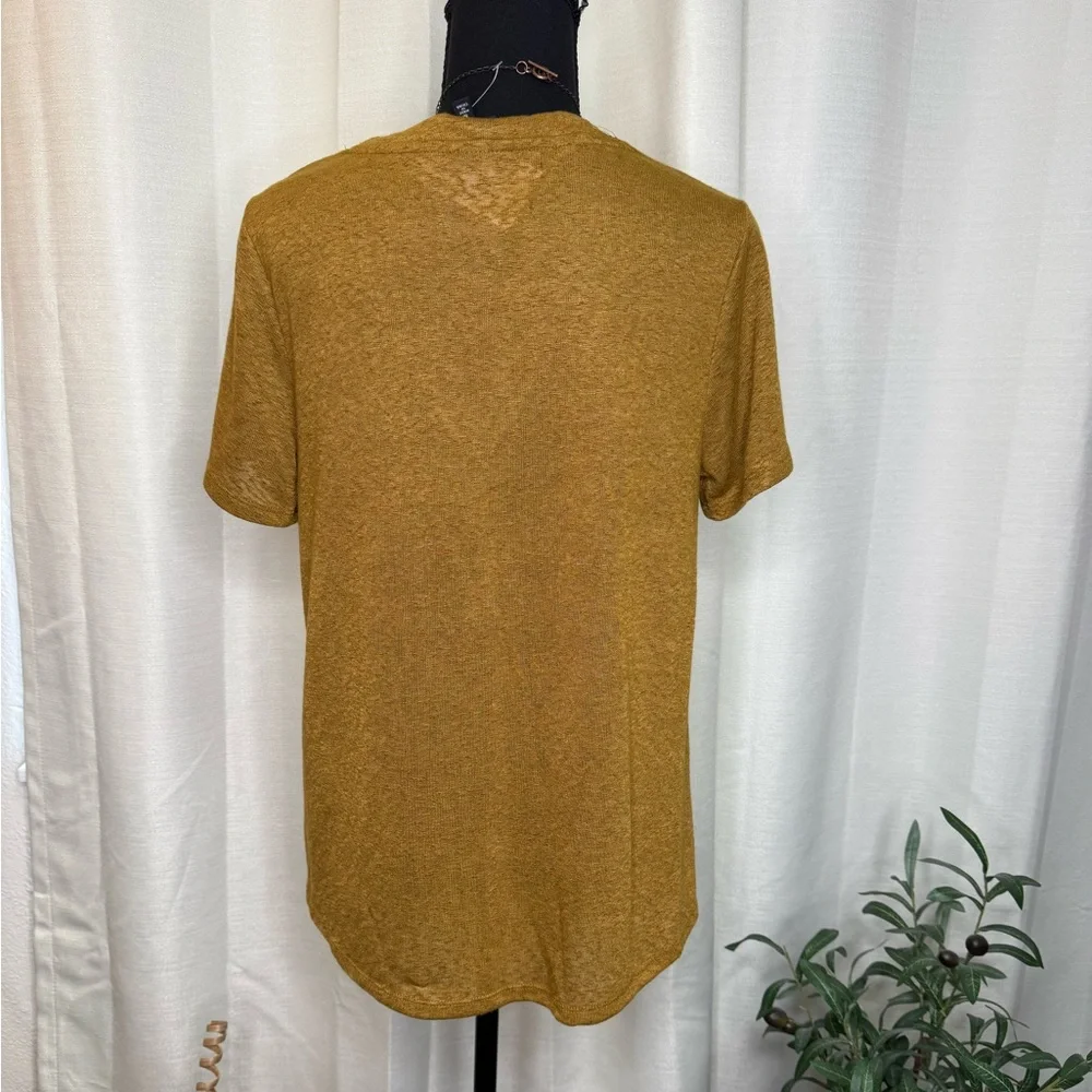 Bobeau Mustard Short Sleeve Twist Tee - Picture 4 of 6